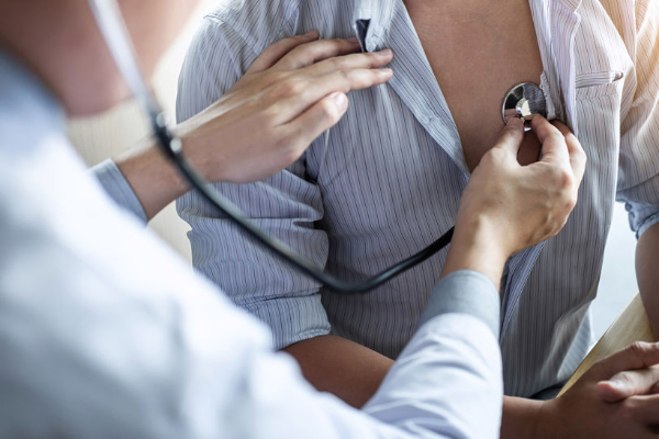 நுரையீரல் புற்றுநோய்; அதிக ஆபத்தில் ஆண்கள் | Lungs Disease Men At Higher Risk Life Sytle