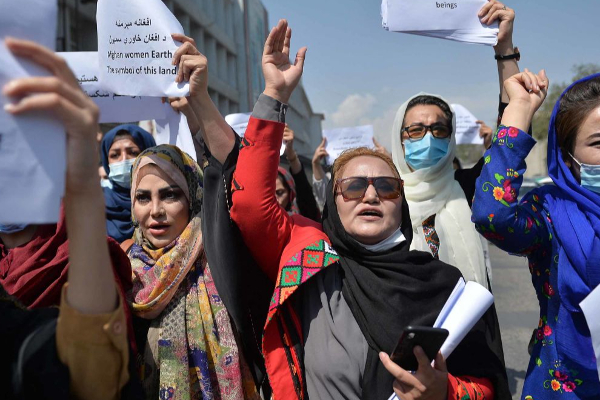 எச்சரிக்கையை மீறி மக்கள் போராட்டம் - துப்பாக்கிசூடு நடத்திய தாலிபான்கள் | Afghanistan Taliban People Protest