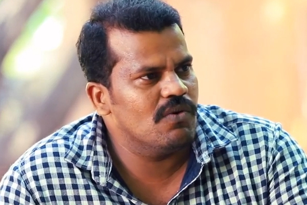 விஜய்யிடம் அரசியலுக்கு நீங்க செட்டாக மாட்டீங்கனு சொன்னேன்.. பிரபல நடிகர் ஓபன் டாக் | Sarkar Actor Talk About Vijay Politics