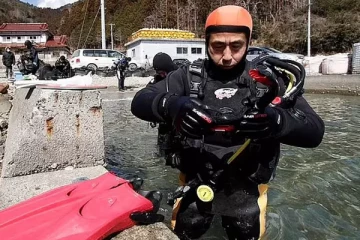 சுனாமியில் காணாமல் போன மனைவி - ஒன்பது வருடங்களாக கடலில் தேடும் கணவர்