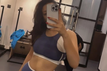 தலைகீழாக தொங்கும் ஹன்சிகா மோத்வானி! எப்படி மாறி இருக்கிறார் பாருங்க