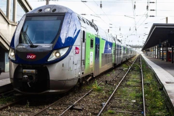 பிரான்சில் துயரம்! தண்டவாளத்தில் படுத்திருந்த புலம்பெயர்ந்தோர் ரயிலில் அடிபட்டு மரணம்