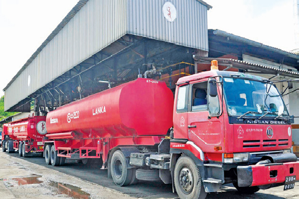 கையிருப்பில் உள்ள எரிபொருள்! விபரங்களை வெளியிட்டார் அமைச்சர் - ஐபிசி தமிழ்