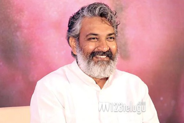 ராஜமௌலிக்கு உடலில் இப்படி ஒரு நோயா.. பிரபல நடிகை சொன்ன ஷாக்கிங் தகவல் | Ss Rajamouli Has This Disease Shriya Saran Reveals