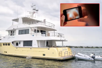 ஆபாச படமெடுக்கும் சொகுசு படகு; உள்ளே துப்பாக்கி,போதைப் பொருட்கள் - அதிரடி காட்டிய அதிகாரிகள்!