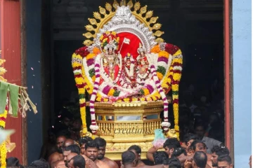 முன்னேஸ்வர தேவஸ்தான பஞ்சரத பவனி (Photos)