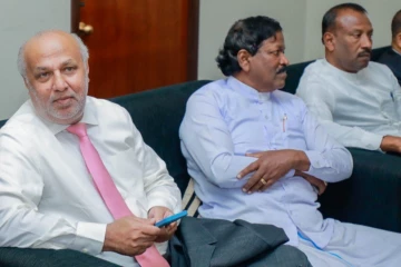 வடக்கு - கிழக்கு மக்கள் முகம்கொடுக்கும் சவால்கள் : எதிர்க்கட்சித் தலைவர் அலுவலகத்தில் முக்கிய பேச்சு