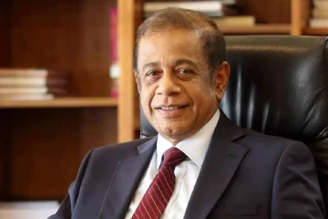 සුළු මොහොතකට පෙර හිටපු ආරක්ෂක ලේකම් හේමසිරි ප්‍රනාන්දුට මරණ දඬුවම නියම වේ