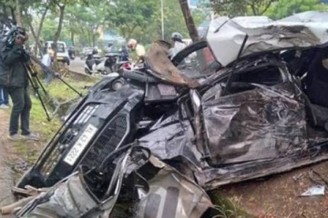 உடல் முழுவதும் நசுங்கி சம்பவ இடத்திலேயே உயிரிழந்த மாடல் அழகிகள்- மோசமான விபத்து சம்பவம்