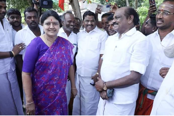 சசிகலாவை சந்தித்த வைத்திலிங்கம் - எதர்ச்சியான சந்திப்பு என விளக்கம் | Vaithlingam Meet Sasikala சசிகலாவை சந்தித்த வைத்திலிங்கம் - எதர்ச்சியான சந்திப்பு என விளக்கம் | Vaithlingam Meet Sasikala