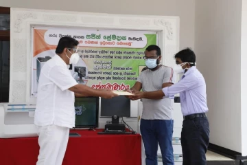 ஹம்பந்தோட்டையிலுள்ள வைத்தியசாலை ஒன்றிற்கு உபகரணங்களை வழங்கிய சஜித் பிரேமதாஸ