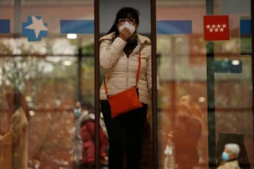 மீண்டும் மாஸ்க் கட்டாயம் என்று அறிவித்த பிரபல ஐரோப்பிய நாடு: விளக்கமளித்த அமைச்சர்