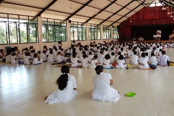 වෙසක් සතියට අදාළව පාසල් සහ අධ්‍යාපන ආයතනවල ක්‍රියාත්මක කළ යුතු වැඩසටහන් ගැන විශේෂ දැනුම්දීමක්