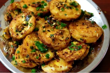 பார்த்தாலே நாவில் எச்சில் ஊறும் Gold Coin Egg Recipe எப்படி செய்வது?