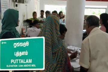 புத்தளத்தில் கடையொன்றிலிருந்து மீட்கப்பட்ட நூற்றுக்கணக்கான வாக்காளர் அட்டைகள்