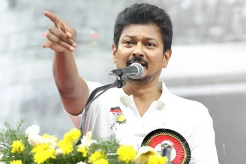 உதயநிதி ஸ்டாலின் கைது - தஞ்சாவூர் கொண்டு செல்லும் போலீஸ்