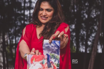 விவாகரத்து பெற்றதை கொண்டாடிய சீரியல் நடிகை! வைரல் புகைப்படங்கள்