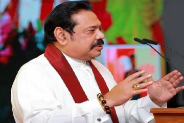 சப்ரகமுவ மஹா சமன் தேவாலயத்தின் புதிய சமாதி புத்தர் சிலைக்கு பிரதமர் முதல் மலர் பூஜை நிகழ்த்தினார்