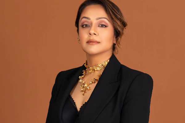 விருதுவிழாவுக்கு நடிகை ஜோதிகா அப்படி டிரெஸ் போட்டால் என்ன!! வெளுத்து வாங்கிய பிரபலம்.. | Cheyyaru Balu About Jyothika Dress Criticism விருதுவிழாவுக்கு நடிகை ஜோதிகா அப்படி டிரெஸ் போட்டால் என்ன!! வெளுத்து வாங்கிய பிரபலம்.. | Cheyyaru Balu About Jyothika Dress Criticism