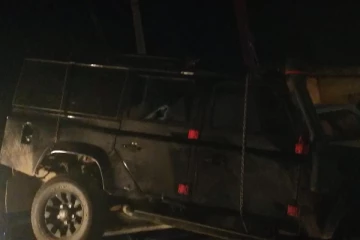 போக்குவரத்து பொலிஸாரின் மோட்டார் சைக்கிளை மோதிவிட்டு தப்பி ஓடிய சாரதி (Photos)