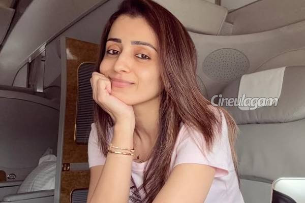 திடீரென நடிகை த்ரிஷா வீட்டில் குவிந்த போலீஸ்... பரபரப்பான சூழல் | Bomb Threat For Trisha House Police Search