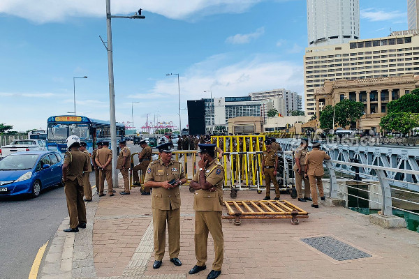 காலிமுகத்திடலில் மீண்டும் போராட்டம்! பொலிஸ் மா அதிபரிடம் விளக்கம் கோரும் மனித உரிமைகள் ஆணைக்குழு | Sri Lanka Anti Govt Protest Today Colombo