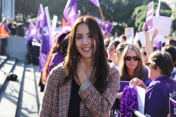 வியாபார நிலையத்தில் ஆடைகளை திருடிய பெண் நாடாளுமன்ற உறுப்பினர் எடுத்துள்ள முடிவு