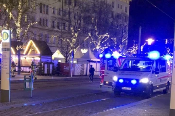 ஜேர்மன் கிறிஸ்மஸ் சந்தையில் பரபரப்பு சம்பவம்; இருவர் பலி ...60 பேர் காயம்!