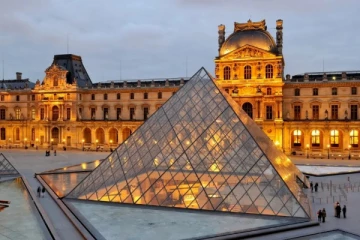 பிரான்ஸ் அருங்காட்சியகத்துக்கு மீண்டும் ஒரு இழப்பு