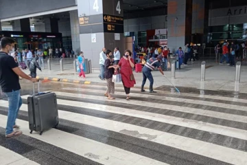 இலங்கை வரும் வெளிநாட்டவர்களுக்காக மேலும் பல தளர்வுகள் அறிவிப்பு