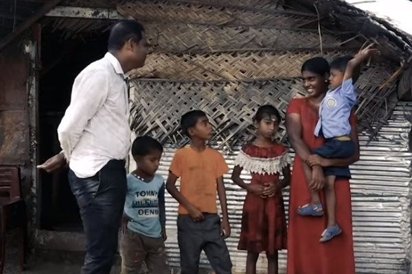 ஓலைக்கொட்டிலில் 4 பிள்ளைகளோடு ஏமாற்றப்பட்ட தாய்!(Video) | Cheated Mother With 4 Children In Thatched Hut