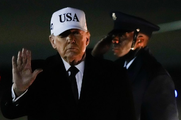 புதிய தலைமைக்கான நேரம் இது... கமேனியின் ஆட்சியை முடிவுக்கு கொண்டுவர ட்ரம்ப் அழைப்பு | Donald Trump Time To Look New Leadership In Iran