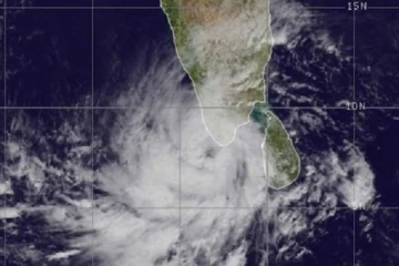 திருகோணமலைக்கு அருகே தாழமுக்கம்; சூறாவளியாக மாறலாம் என எச்சரிக்கை