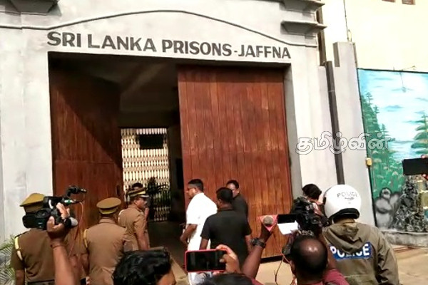 யாழ். சிறைச்சாலையில் 38பேர் போதைப்பொருளுக்கு அடிமை! ஆளுநரின் நடவடிக்கை (Video) | Governor Visited Jaffna Prisons