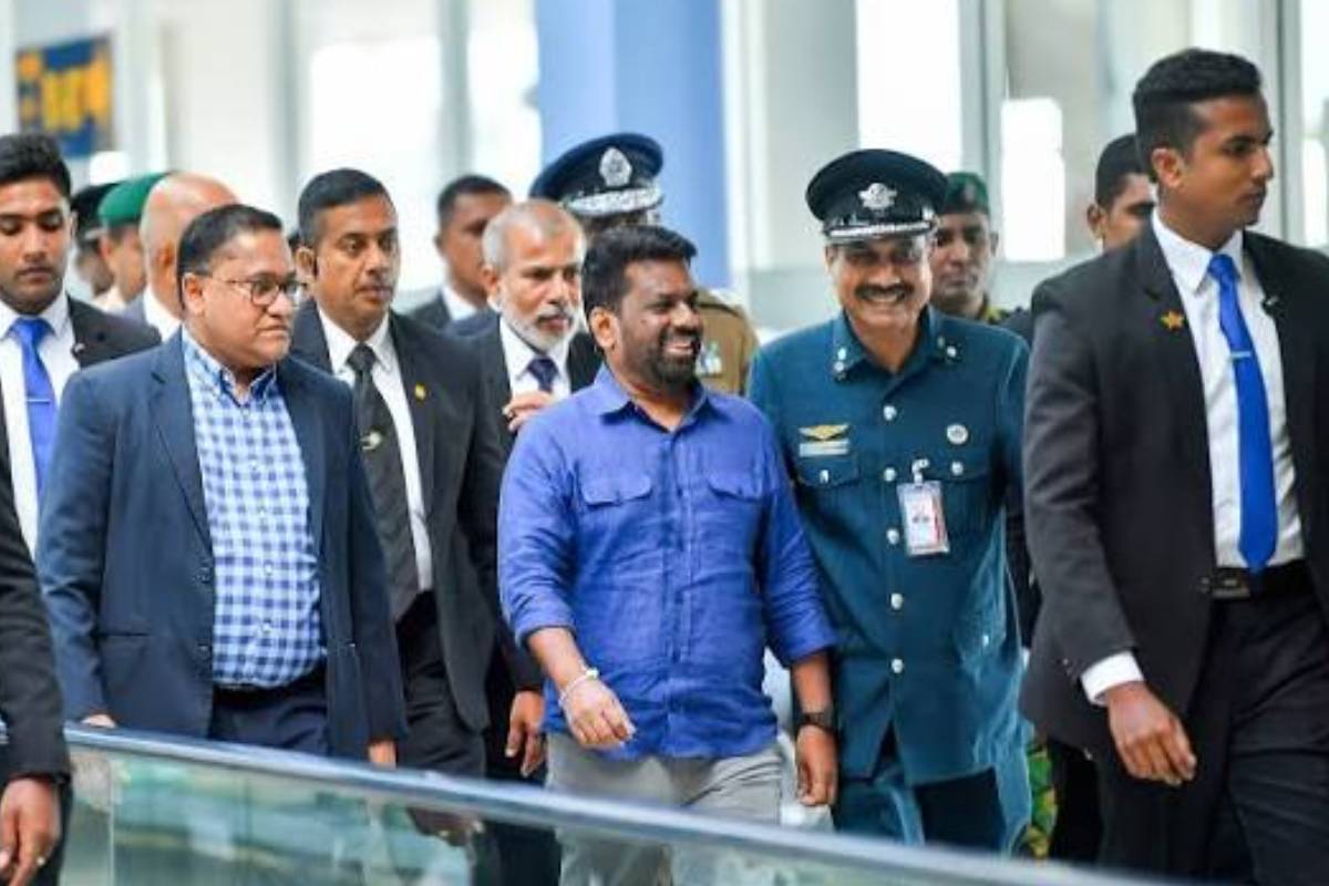 சமூக வலைத்தளங்கள் வாயிலாகக் குழப்பத்தை ஏற்படுத்த முயற்சி - கவீந்திரன் கோடீஸ்வரன் எம்.பி எச்சரிக்கை | Mp Kavindiran Kodeeswaran Warns S Situation சமூக வலைத்தளங்கள் வாயிலாகக் குழப்பத்தை ஏற்படுத்த முயற்சி - கவீந்திரன் கோடீஸ்வரன் எம்.பி எச்சரிக்கை | Mp Kavindiran Kodeeswaran Warns S Situation