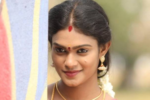 பாரதி கண்ணம்மாவில் இருந்து விலகிய நடிகை: அடுத்த காதநாயகி யார் தெரியுமா? குஷியில் ரசிகர்கள் | Actress Who Left Bharathi Kannamma Next Heroine