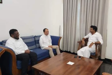 முன்னாள் ஆளுநர் ஹிஸ்புழ்ழாஹ் மற்றும் செந்தில் தொண்டமானுக்கு இடையில் சந்திப்பு(Photos)