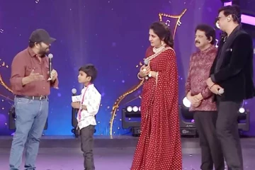 சரிகமப லிட்டில் சாம்ஸ் 4 டைட்டில் வின்னர் திவினேஷ்!! டி ராஜேந்தர் கொடுத்த பரிசு..