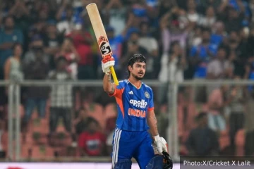 நியூசிலாந்து வீரர்களை சிதறவிட்ட இந்திய பேட்ஸ்மேன்கள்: அதிரடி சதம் விளாசிய இஷான் கிஷன்