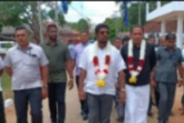 தனிமைப்படுத்தல் விதிமுறையை மீறிய வெகுஜன ஊடக அமைச்சர்- கடும் எதிர்ப்பு வெளியிட்டுள்ள ஆசிரியர் சங்கம்!