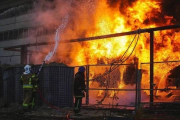 மொத்தமாக இருளில் மூழ்கிய உக்ரைன்... பரிதவிக்கும் மக்கள்: கோர முகம் காட்டும் ரஷ்யா