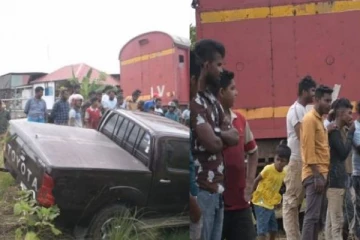 புகையிரதத்தில் மோதுண்ட கப்ரக வாகனம்! சாரதி அதிர்ஷ்டவசமாக உயிர்பிழைப்பு