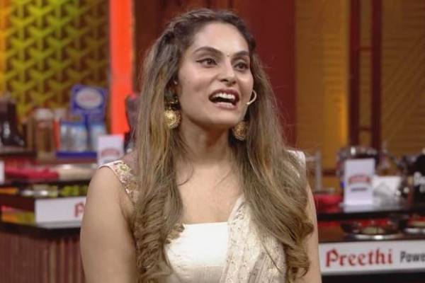 குக் வித கோமாளி 3 டைட்டில் வின்னர் ஸ்ருதிகாவின் அழகிய வீட்டை பார்த்துள்ளீர்களா?- இதோ பாருங்க