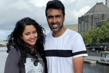 இந்திய கிரிக்கெட் அணியை சேர்ந்த தமிழக வீரர் அஸ்வின் மனைவி யார் தெரியுமா? தோழியே மனைவியான சுவாரசிய கதை