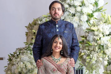 முகேஷ் அம்பானியின் மருமகளுடன் வந்த யோகம்! எதிர்பாராத திருப்பங்களுடன் நடந்த நிச்சயதார்த்தம்