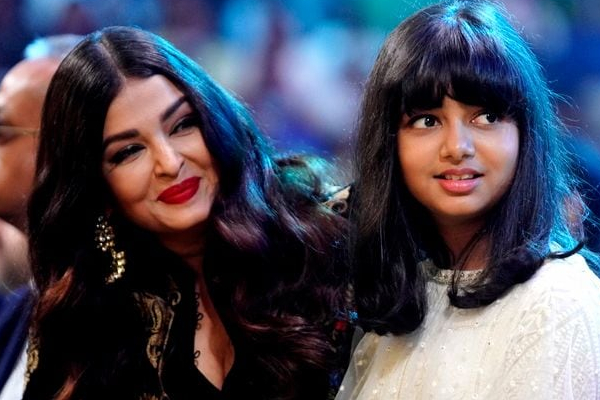 பிரபல பாலிவுட் நடிகை ஐஸ்வர்யா ராய் மகள் ஆராதயா வழக்கு தாக்கல் ! | Aishwarya Rai S Daughter Aaradhya Filed A Case