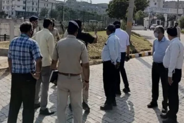 பயங்கரம் - பட்டப்பகலில் பல்கலைக்கழக வளாகத்தில் மருத்துவ மாணவர் சுட்டு கொலை - அதிர்ச்சி சம்பவம்