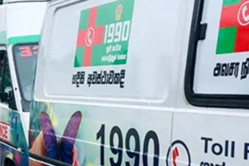 මාරාන්තික උපවාසයක නිරතවූ නගරාධිපති එරාජ් ප්‍රනාන්දු හදිසියේම රෝහල්ගත කෙරේ