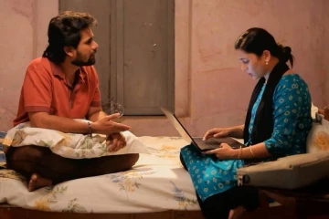 ஹனிமூன் கிளம்ப போகும் நேரத்தில் சோழனுக்கு ஷாக் கொடுத்த நிலா, என்ன நடக்கப்போகுதோ?... அய்யனார் துணை எபிசோட்
