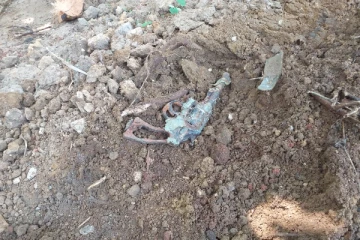 யாழில் பழுதடைந்த நிலையில் கைத்துப்பாக்கி மீட்பு